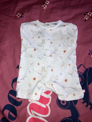 Barboteuse 1 mois Noukie’s blanc feuilles