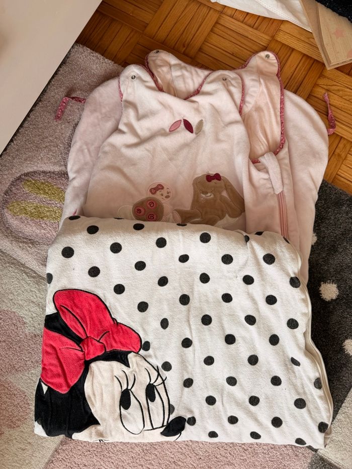 Lot de deux gigoteuse