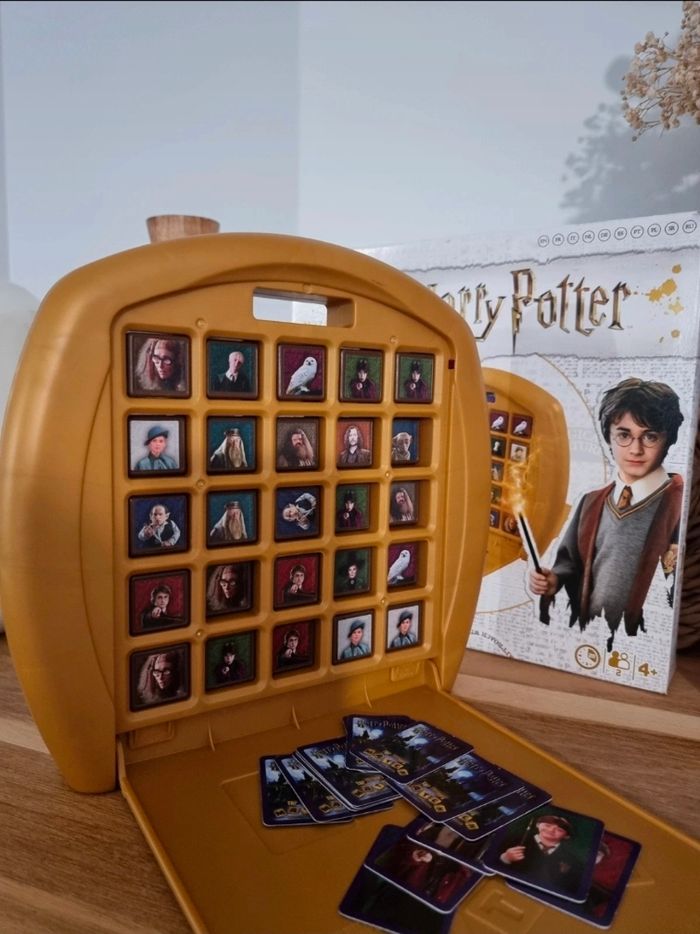 Jeu de société Harry Potter

Soyez le premier joueur à aligner 5 cubes identiques verticalement, horizontalement ou en diagonale pour gagner la partie.
Un jeu simple, alliant observation et stratégie.

Neuf - photo numéro 3
