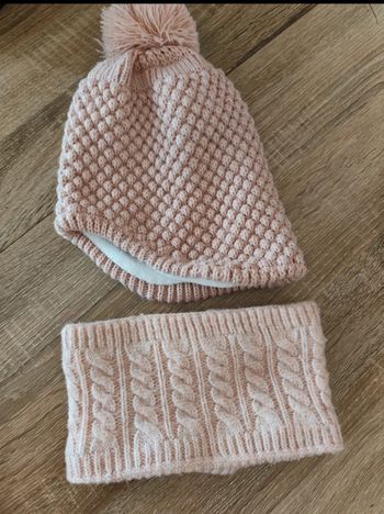 Ensemble Tour de Cou Bonnet 