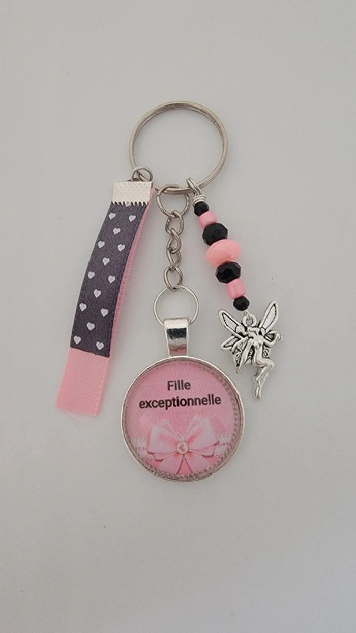 Cadeau ma fille, porte clé message bijoux de sac " Fille exceptionnelle "