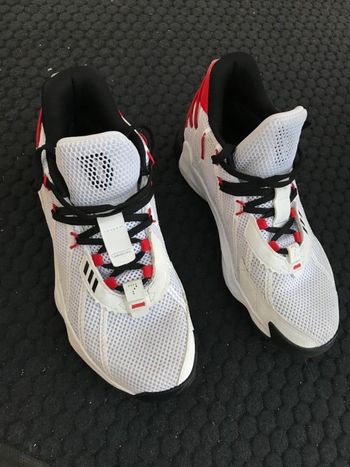 Basket adidas