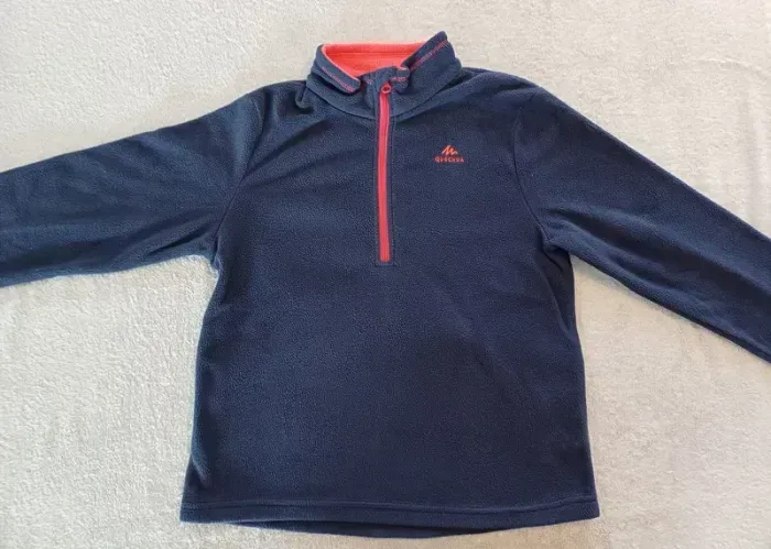 Sweat polaire Decathlon 8 ans (réf perso G-B7)(familleac72)