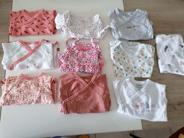 Vêtement fille 1 mois - photo numéro 3