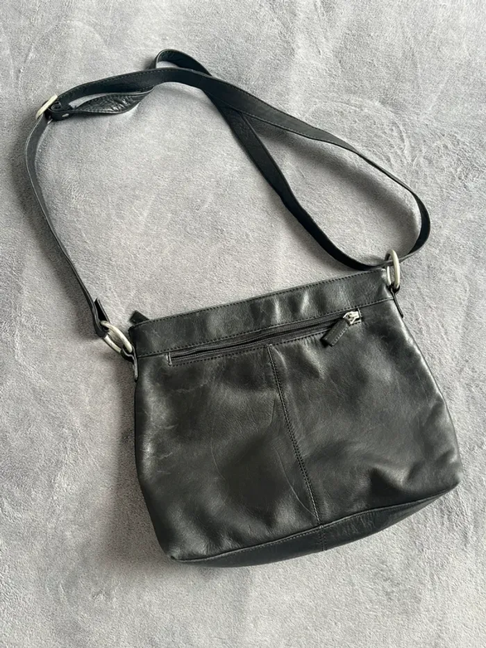 Sac bandoulière noir Bianei – Cuir souple, look vintage chic - photo numéro 4