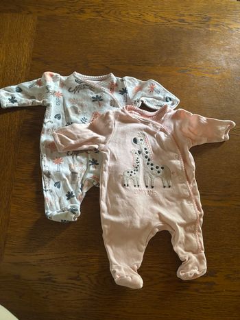 Lot 2 pyjamas