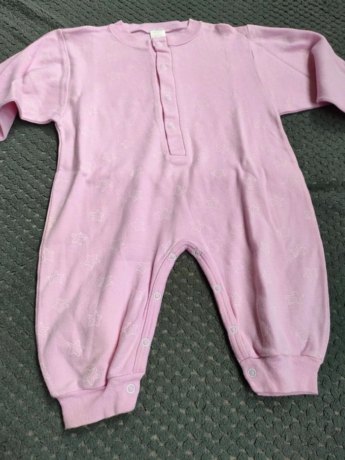 *Pyjama rose avec motifs étoiles - photo numéro 2