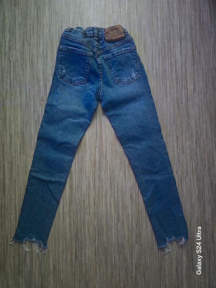 Jean troué - Zara - Taille 10 ans - photo numéro 3