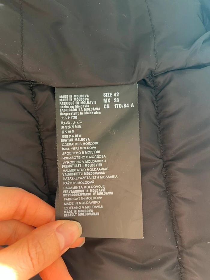 Doudoune sans manches noire Prada - photo numéro 8