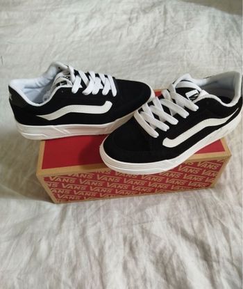 Vans Hylane Ado cuir suédé noir – Neuf avec boîte – Taille 37