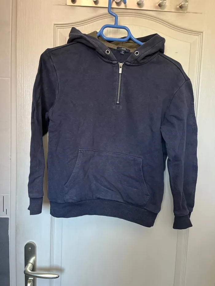 Sweat à capuche Kiabi xxs taille 12 ans
