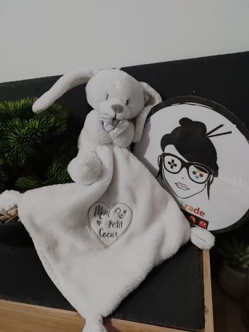 Pommette Doudou lapin mouchoir blanc Mon petit coeur gris écharpe Rayé DD003200