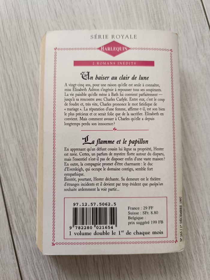 Livre Harlequin série Royale - photo numéro 2