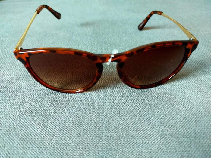 Lunettes de soleil écaille ambrée – Neuves avec étiquette