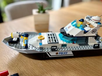 Lego City 60129 - Le bateau de patrouille de la police 