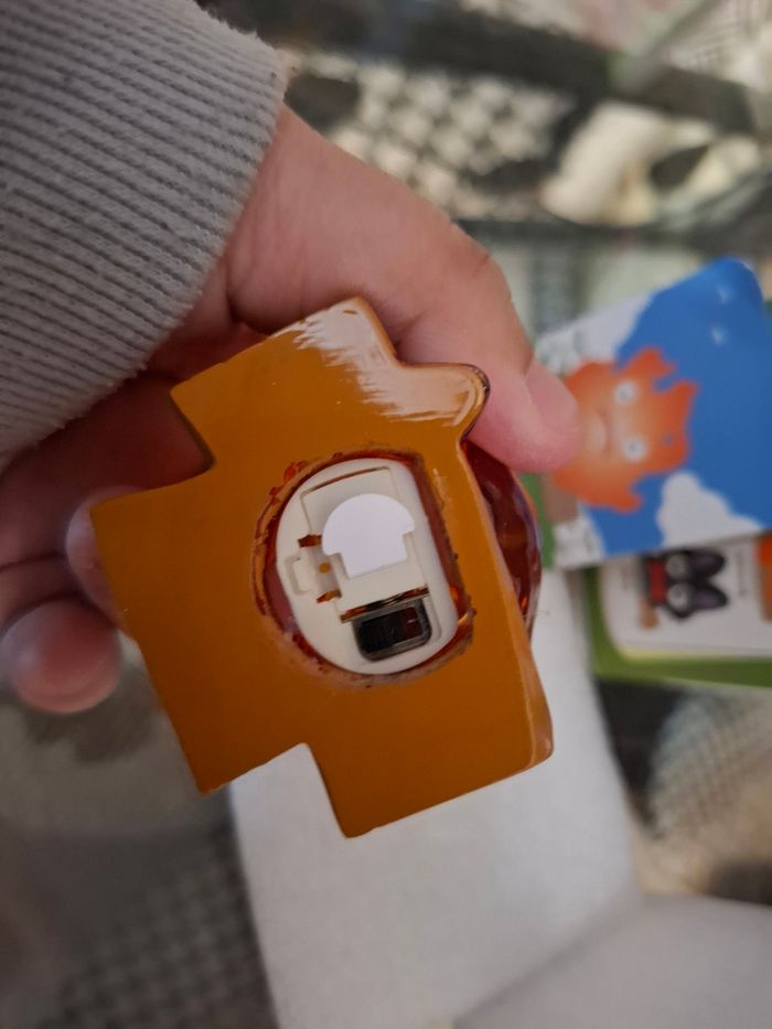 Boîte surprise handing blindbox blind box Calcifer Château ambulant Moving Castle Howls Holw's fire Ghibli - photo numéro 3