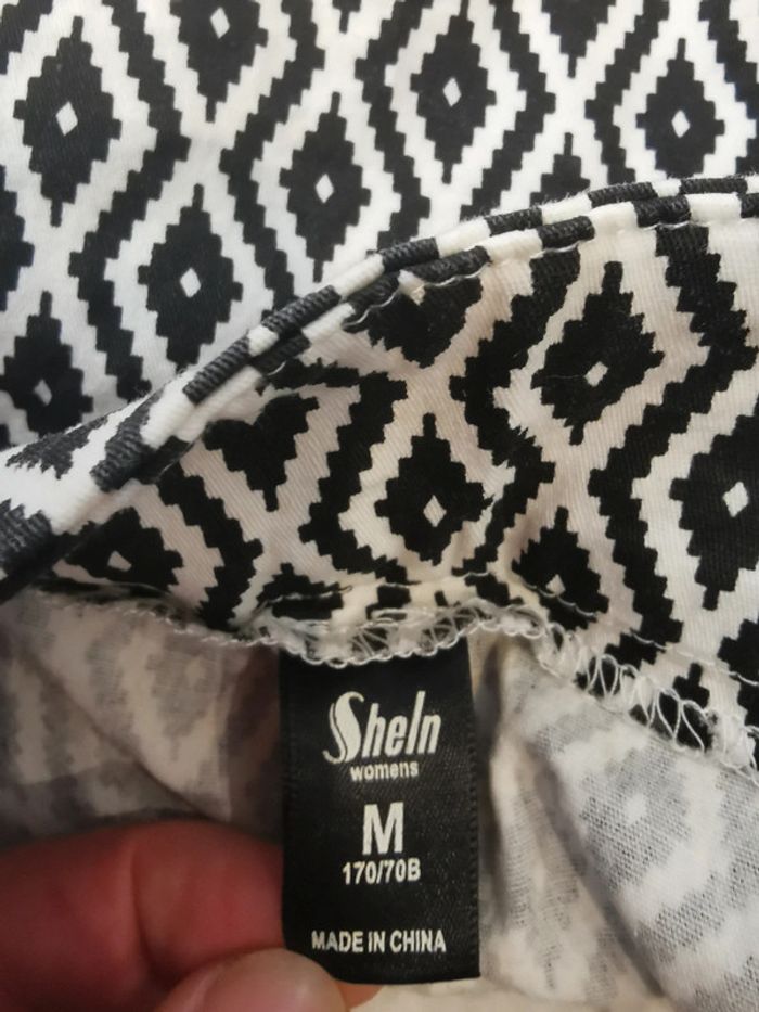 🪻Short noir-blanc. Taille 38. Shein - photo numéro 4