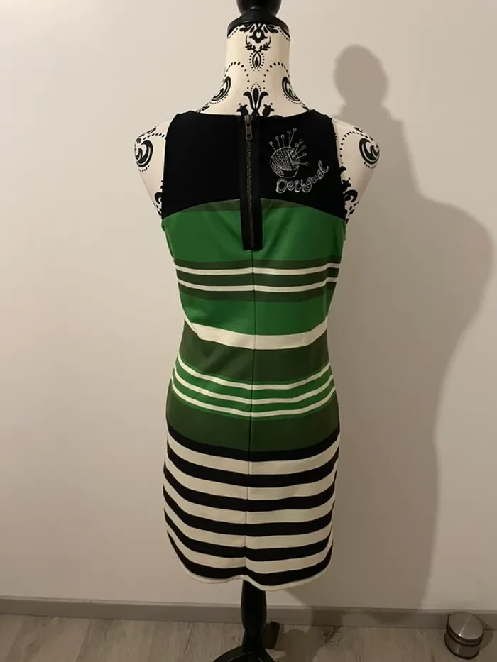 Robe Desigual multicolore à rayures et motifs floraux - Taille M - photo numéro 7