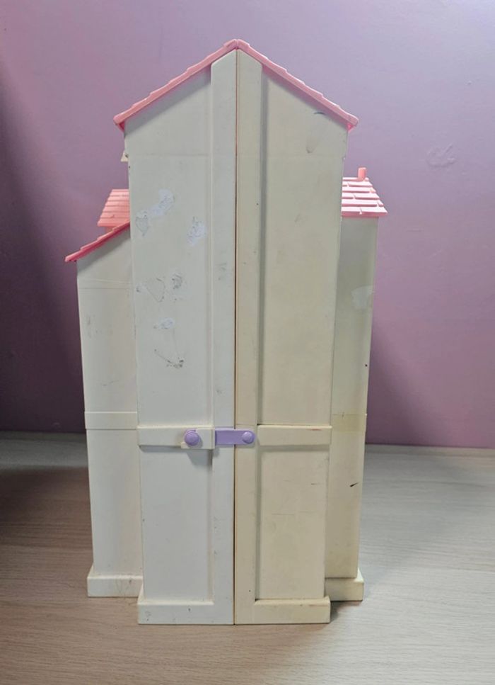 Grande maison barbie transportable - photo numéro 5