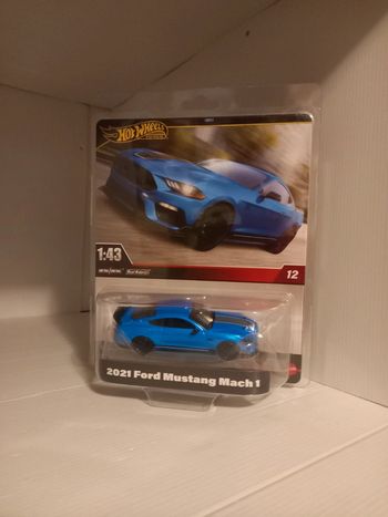 Hotwheel premium 1/43 ford