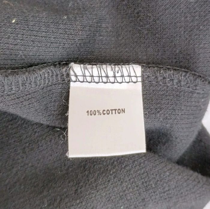 Sweat à capuche taille M Hugo Boss - photo numéro 5
