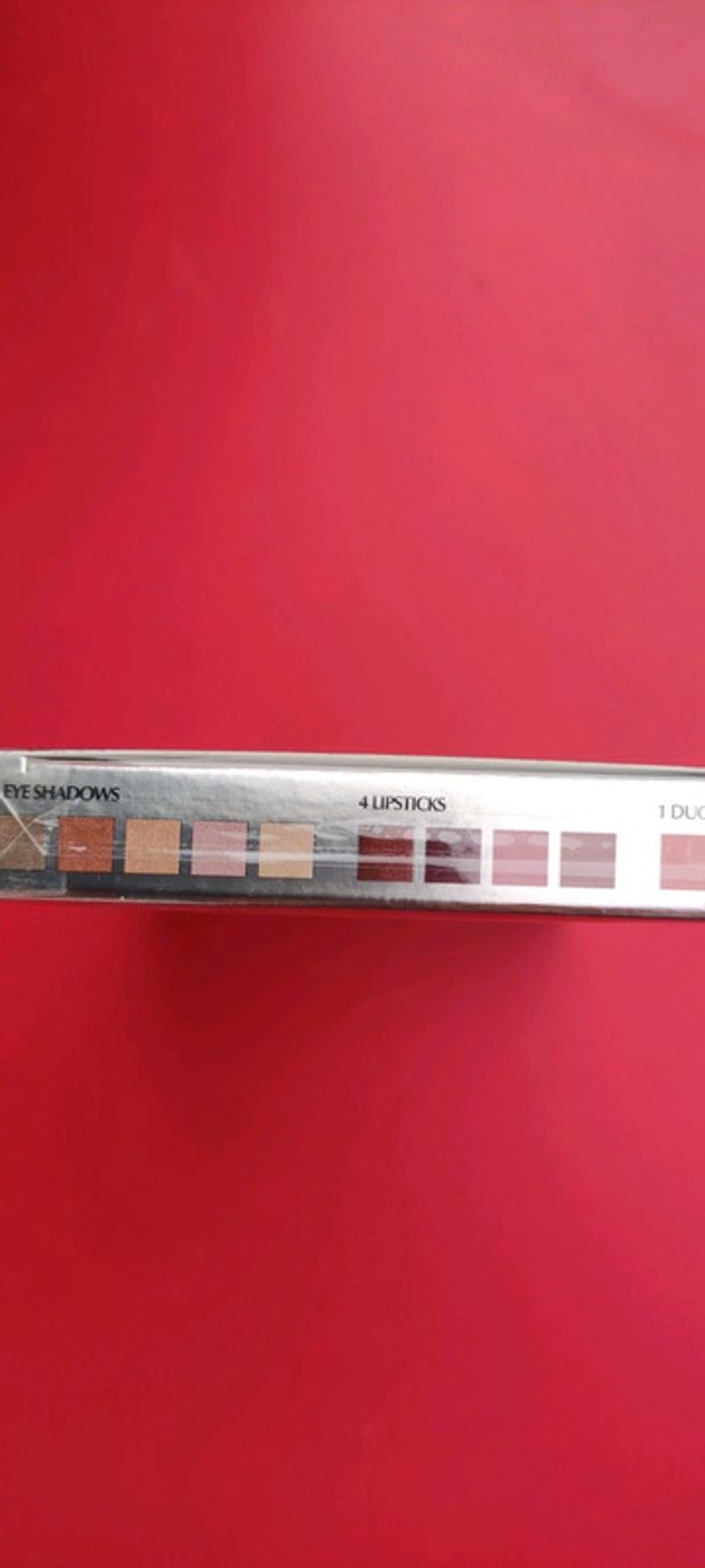 Magnifique pallette de maquillage Glamourous pallette de la marque L'Oréal - photo numéro 8