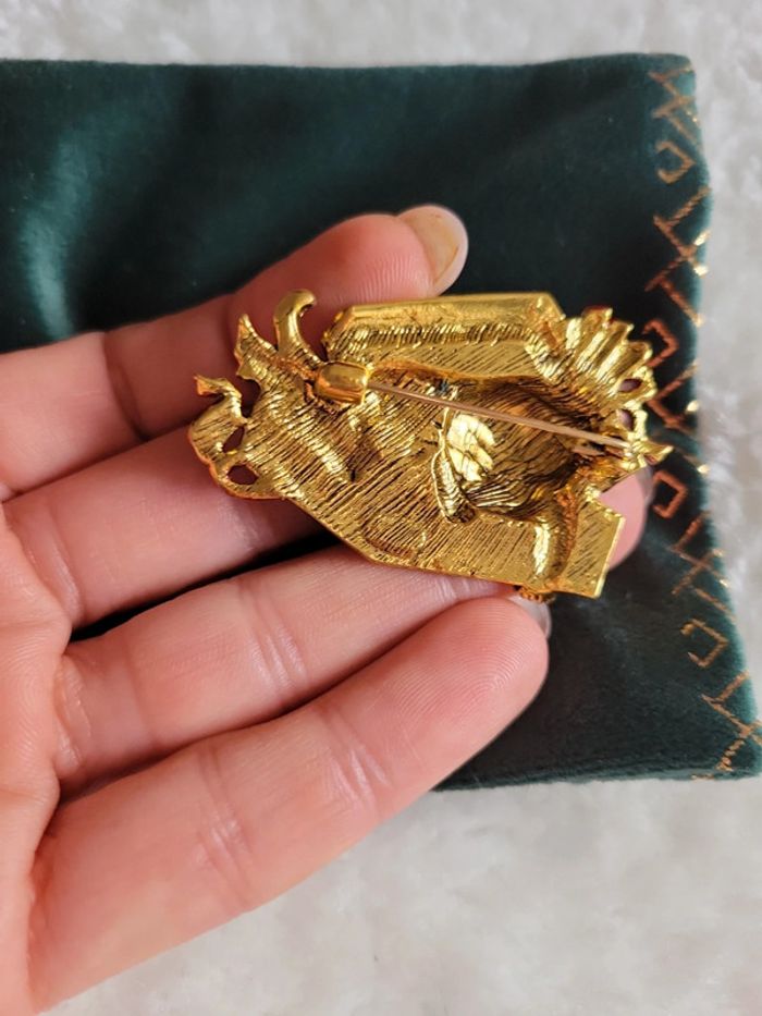 Broche chat 🐱 dans son panier - photo numéro 5