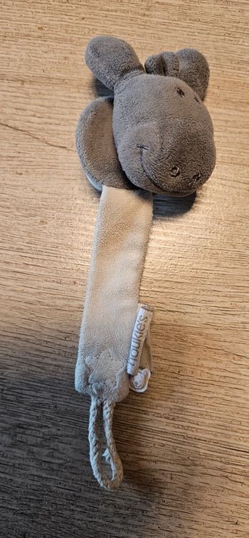 Attache tutute grise, Noukie s, correct