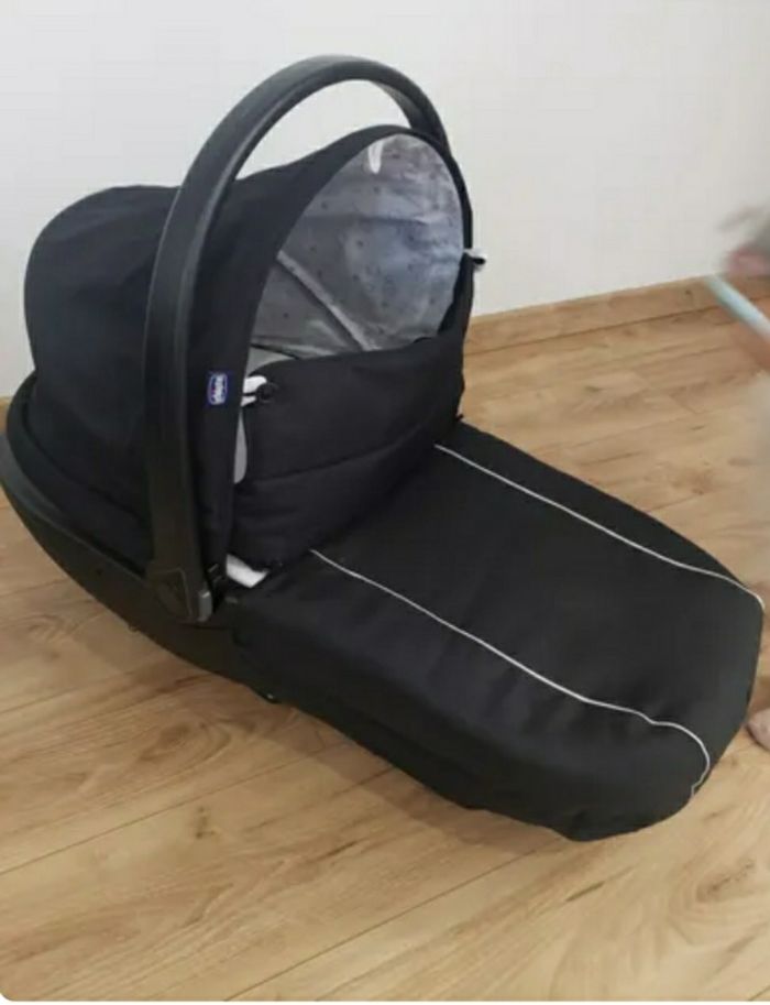 Poussette Chicco Trio (Pas d'envoi, remise en main propre Toulouse 31200) - photo numéro 6