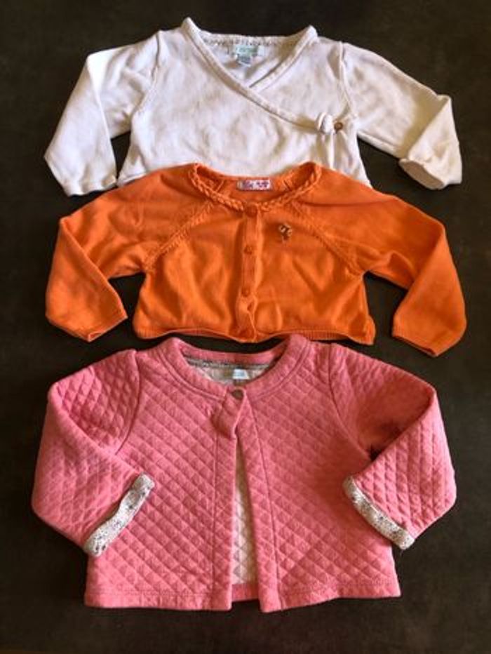 Lot gilet fille 18 mois