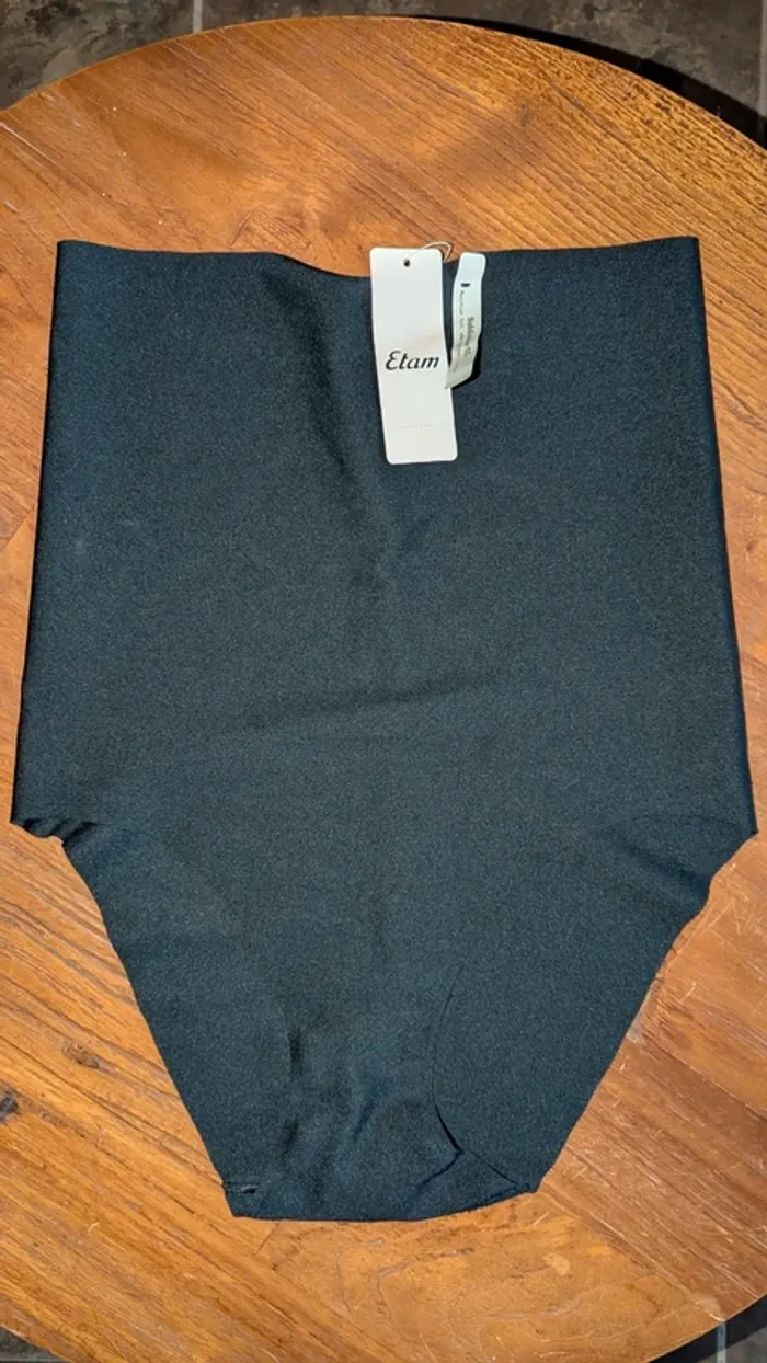 Culotte Etam sculptante -1 taille