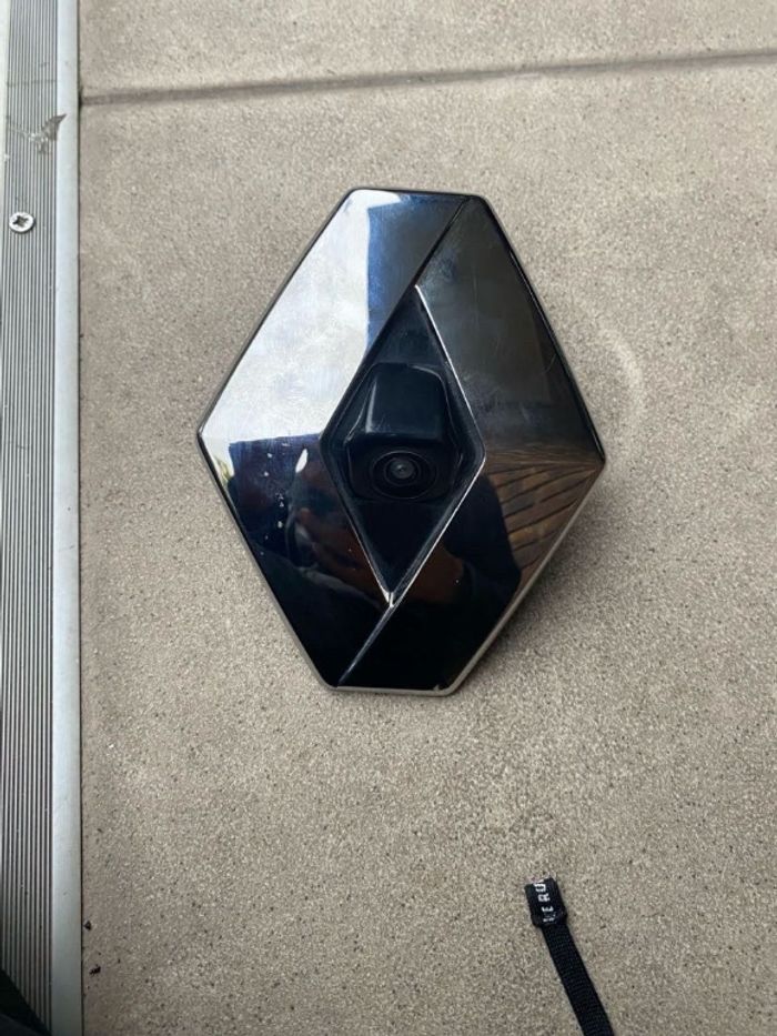 Camera de recul renault clio 4 - photo numéro 3