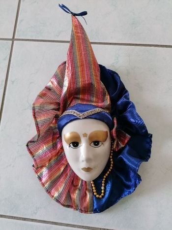 Masque décoratif