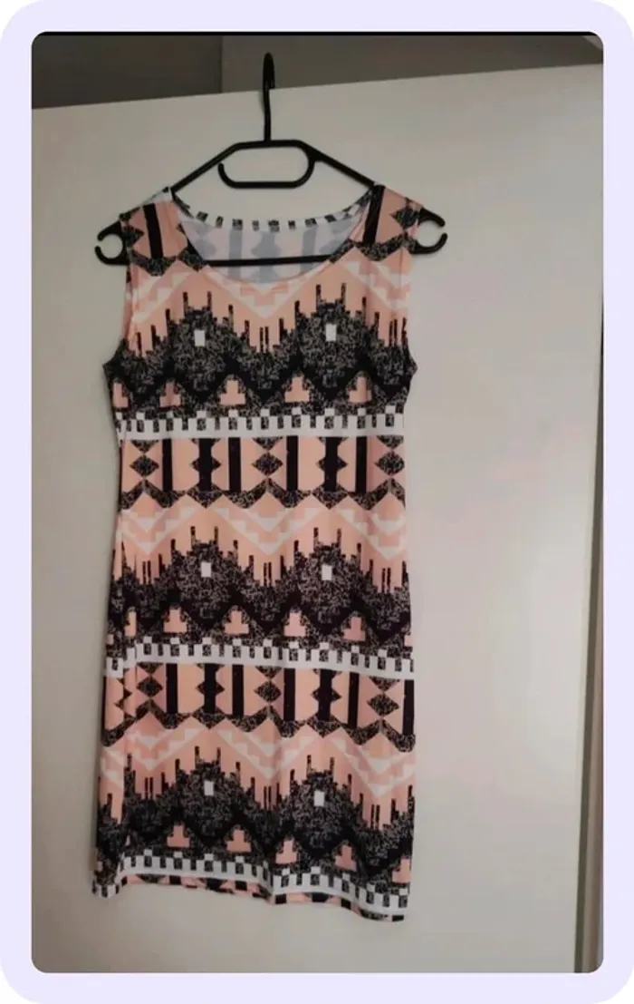 Robe femme jamais porté