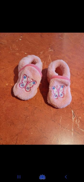 Chaussons bébé taille 12 / 18 mois