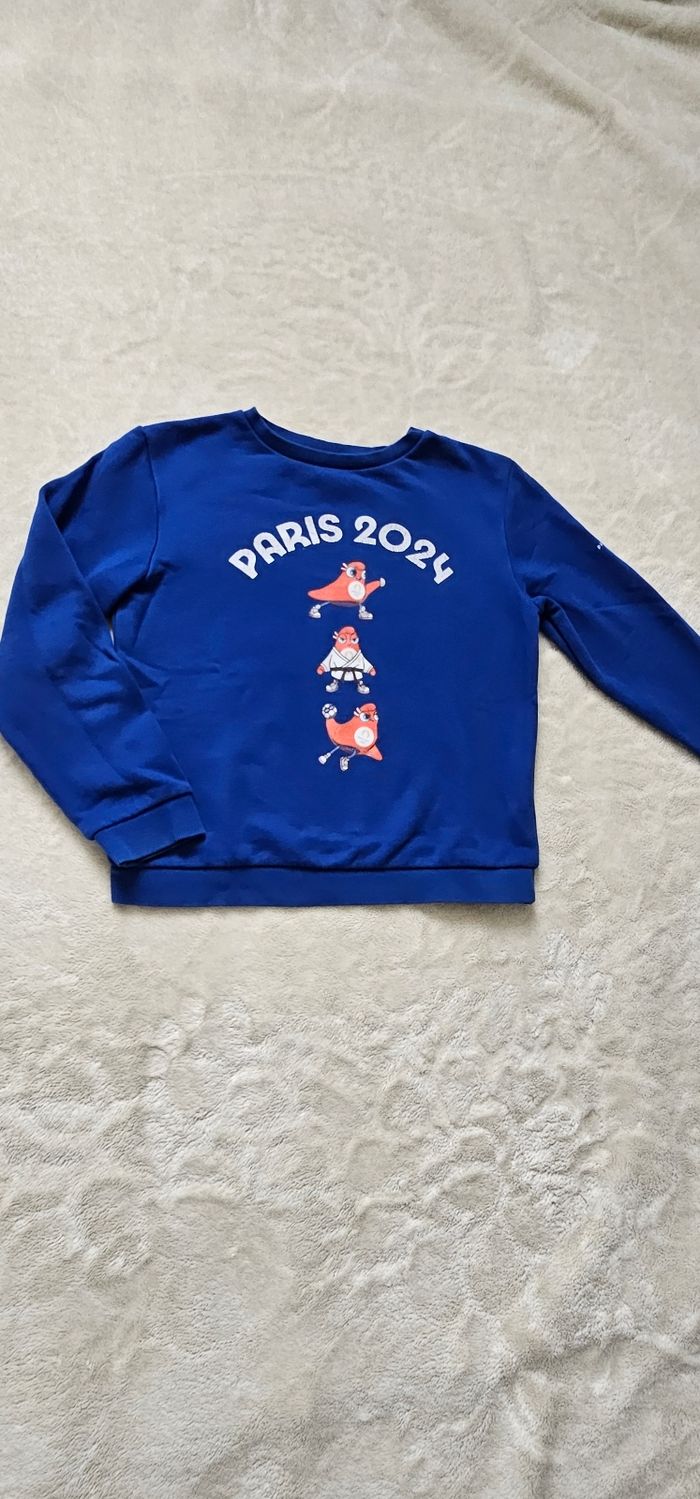 Pull enfant  JO paris 2024 taille 10 ans - photo numéro 2