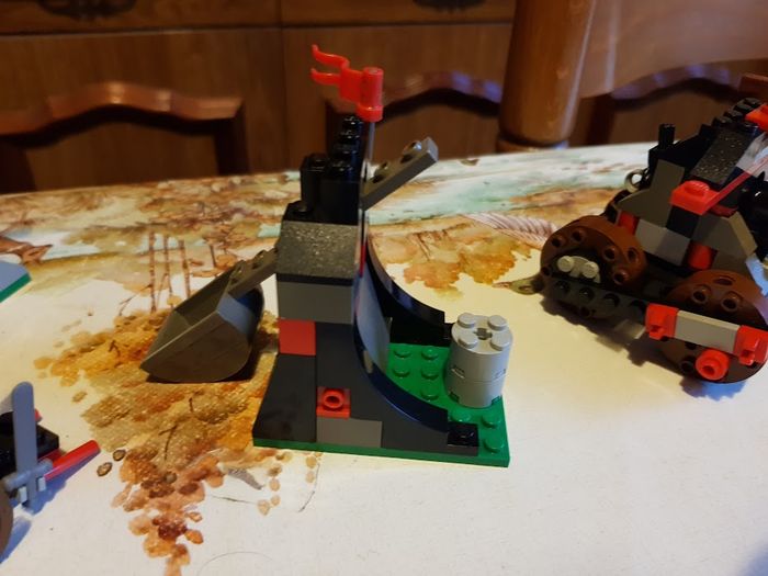 Lot lego vintage castle Knight Kingdom dragon 4807 Fire Attack 6096 Attaque taureau Bull's attack - photo numéro 8