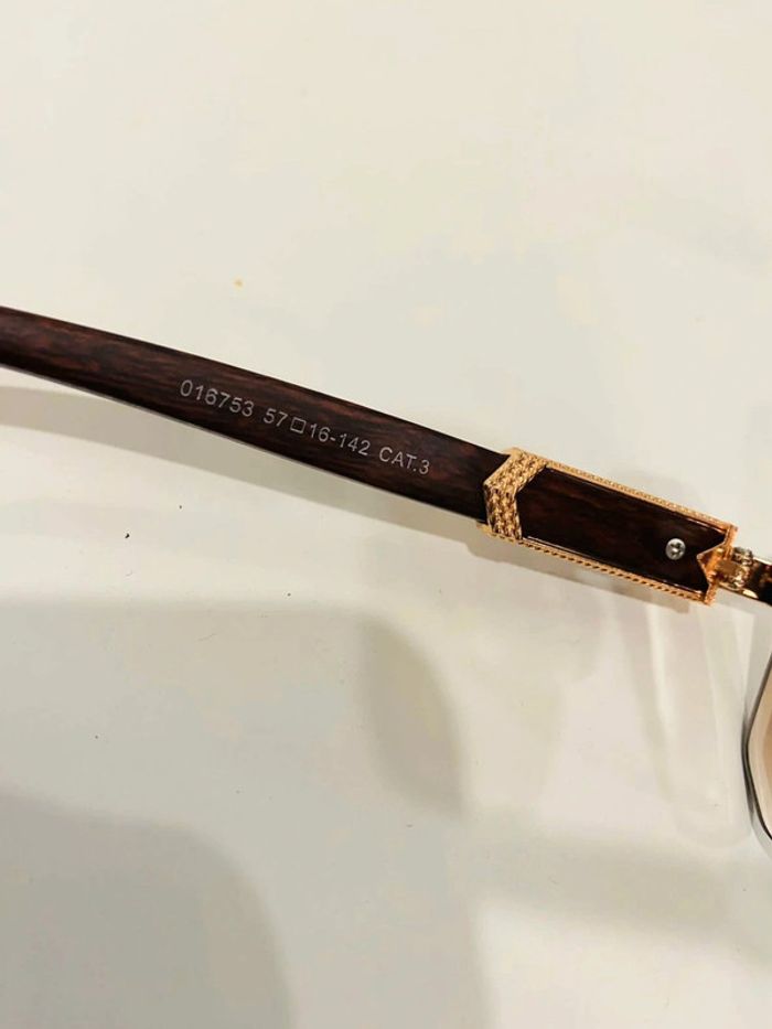 Lunette de soleil mixte sans cadre marron et dorée bras effet bois taille moyenne - photo numéro 6