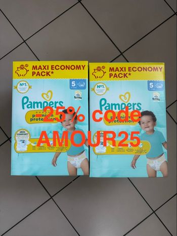 Lot de couches Pampers premium protection taille 5