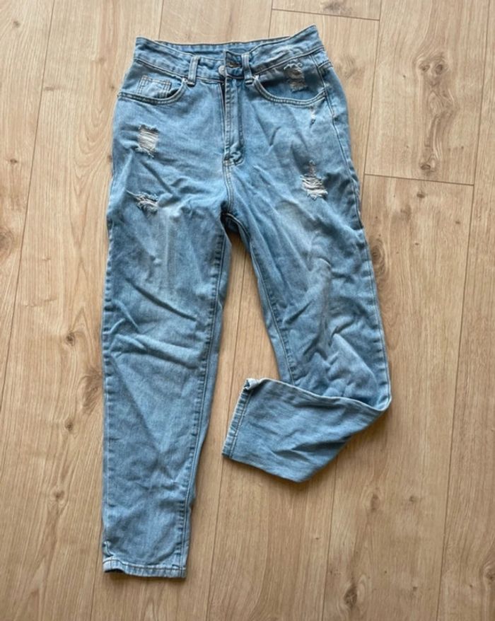 jeans évasé taille. XS shein
