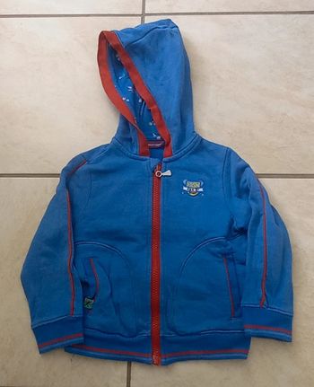Gilet à capuche 2 ans