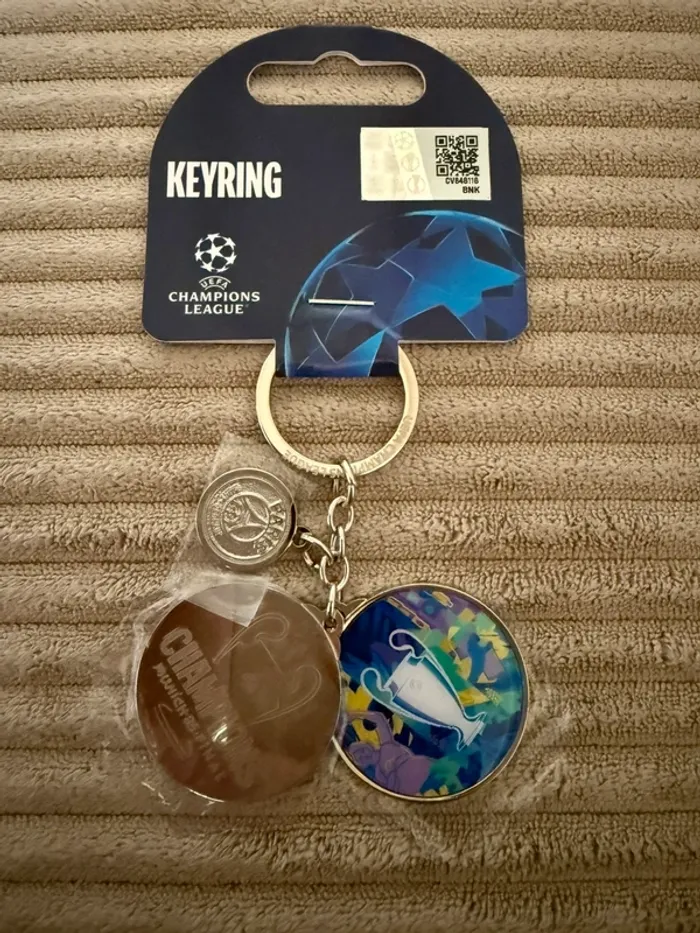 Porte-clés officiel uefa champions league – Paris saint-germain 🏆 - photo numéro 3