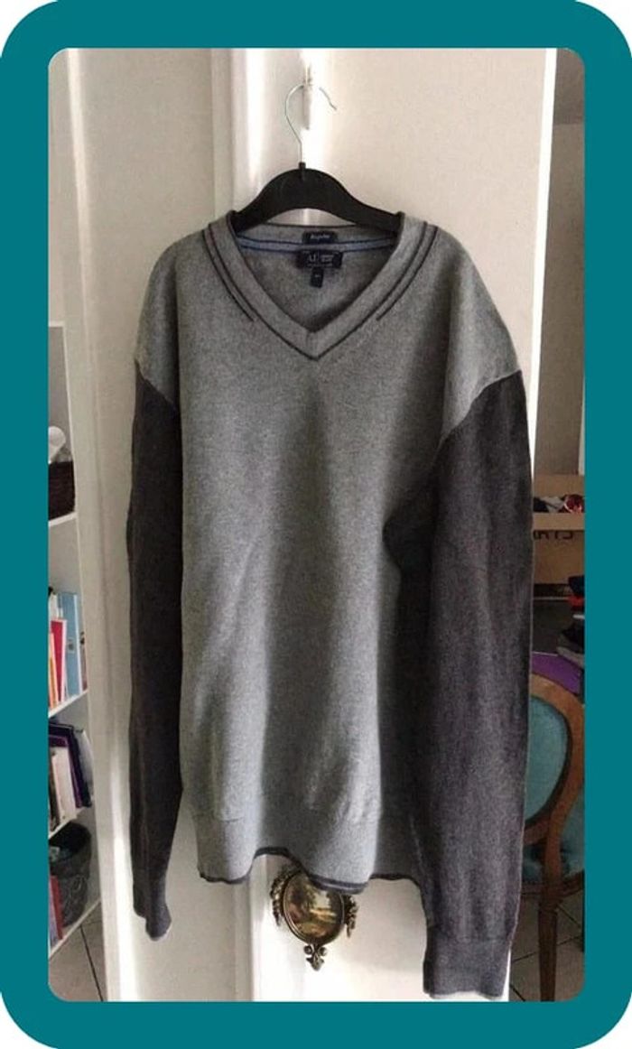Pull Armani Col V