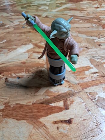Figurine yoda