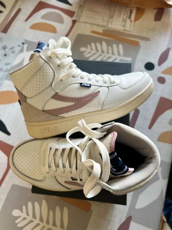 Superbes Fila modèle haut 38