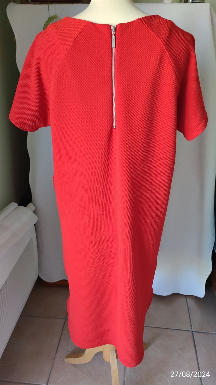Robe droite stretch T42/44 - photo numéro 3
