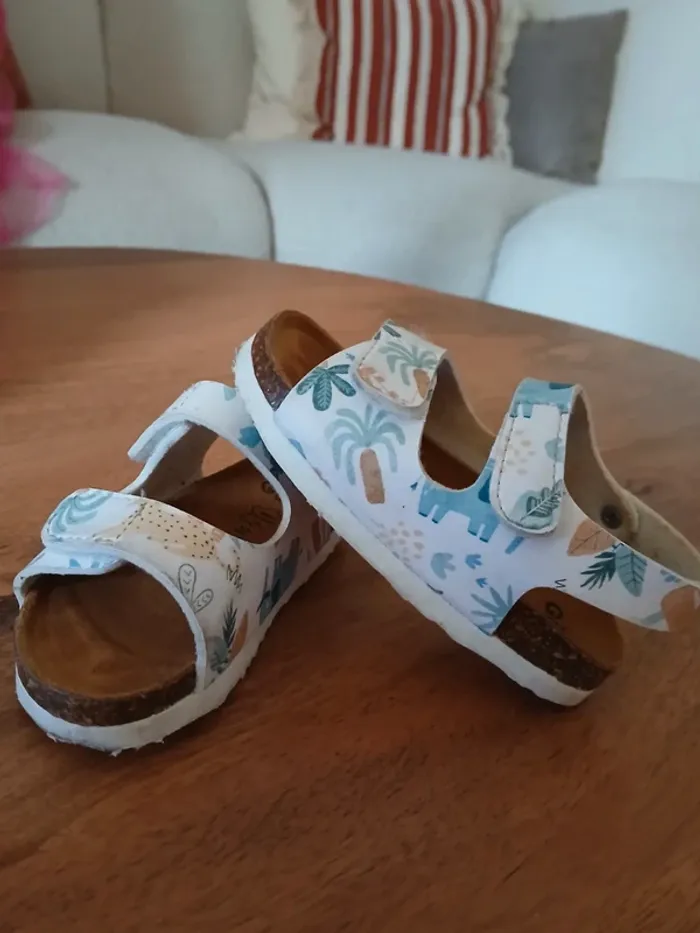 Lot de 2 paire de sandales - photo numéro 8