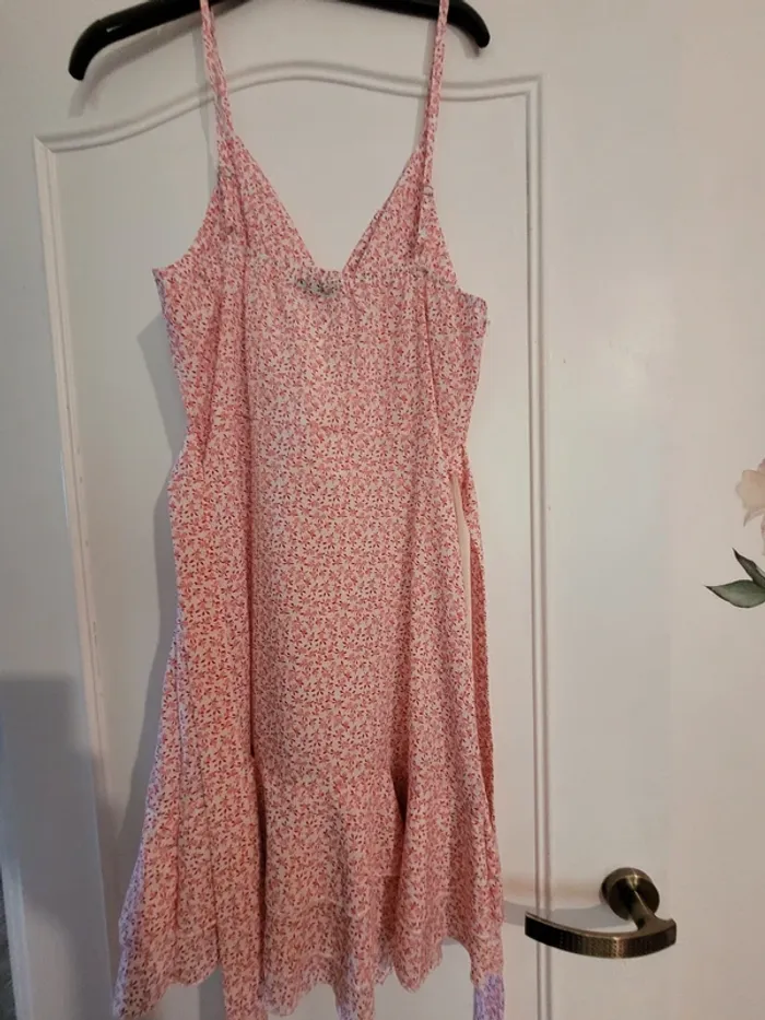 Robe courte fluide légère shein taille 38 - photo numéro 3