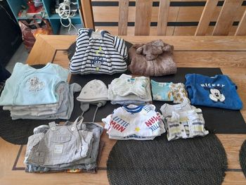 Lot garcon bébé 0 /1 Mois.