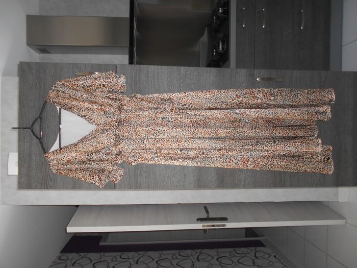 Robe longue, neuve, taille: S/M (correspond à du 36/38)